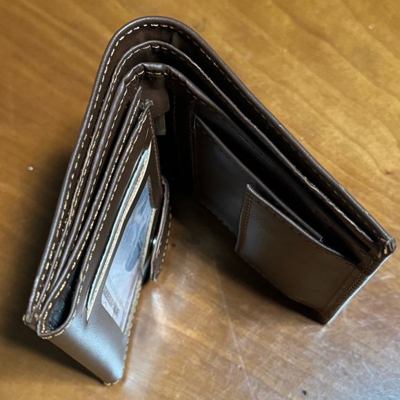 Men’s wallet - Picture 8 of 8